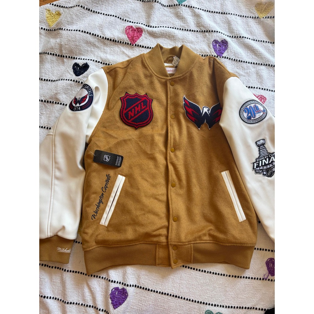 Mitchell & Ness Washington Capitals NHL Varsity Jacket Tan White Men Large